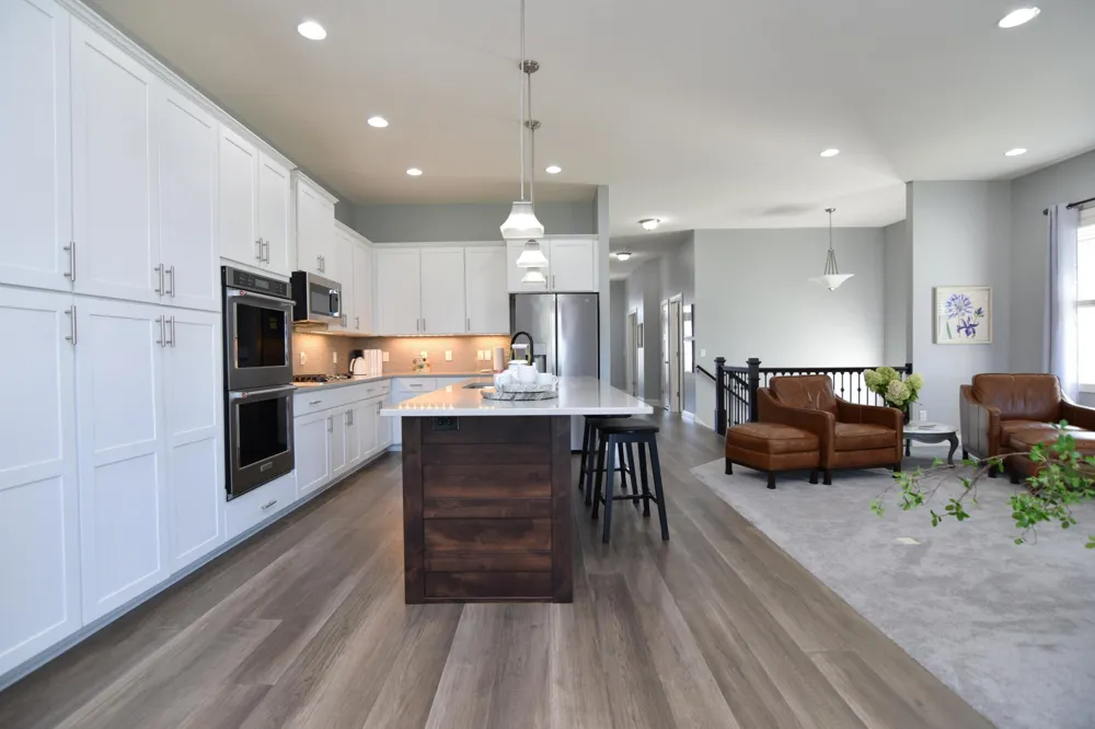 16671 Diamonte Path Lakeville, MN 55044