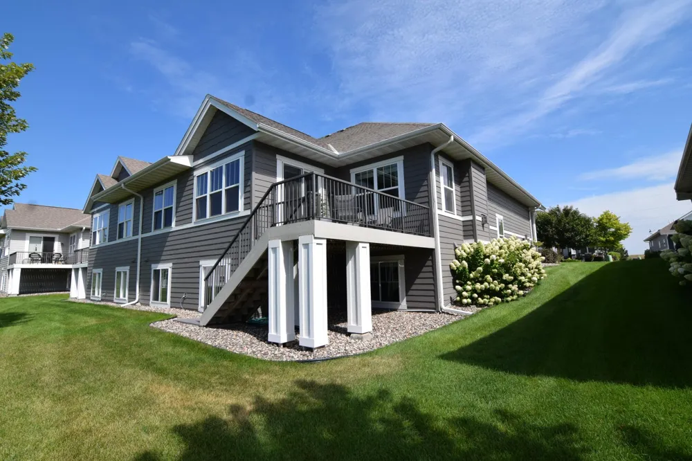 16671 Diamonte Path Lakeville, MN 55044