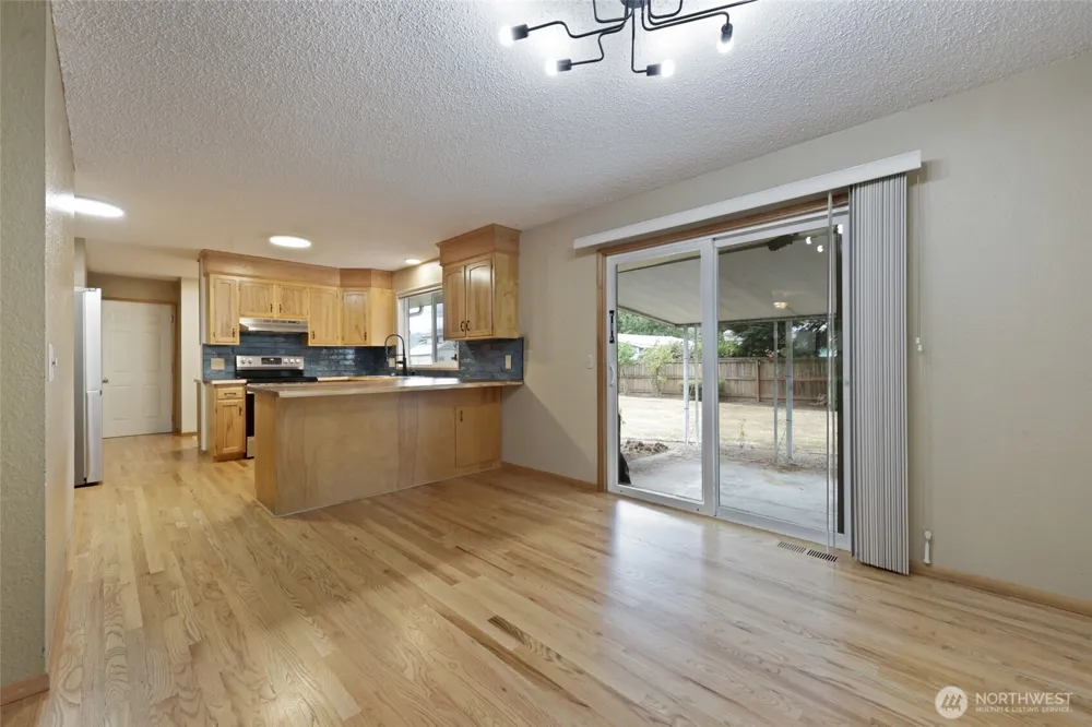 102 W Adams Avenue Morton, WA 98356