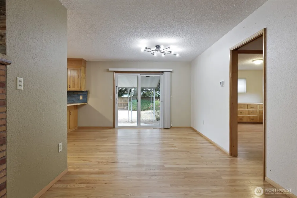 102 W Adams Avenue Morton, WA 98356