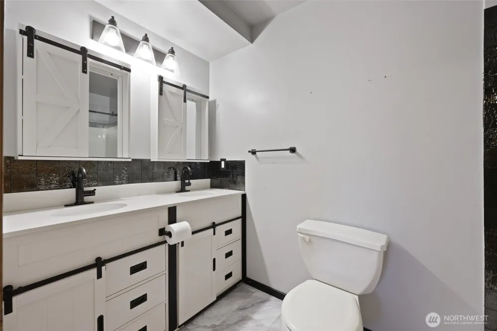 102 W Adams Avenue Morton, WA 98356