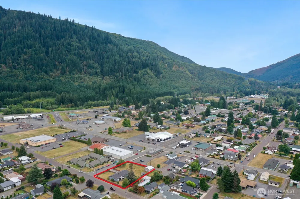 102 W Adams Avenue Morton, WA 98356