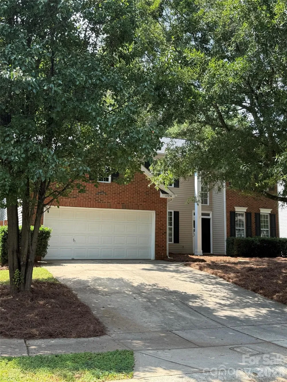 17234 Georgian Hall Drive Charlotte, NC 28277