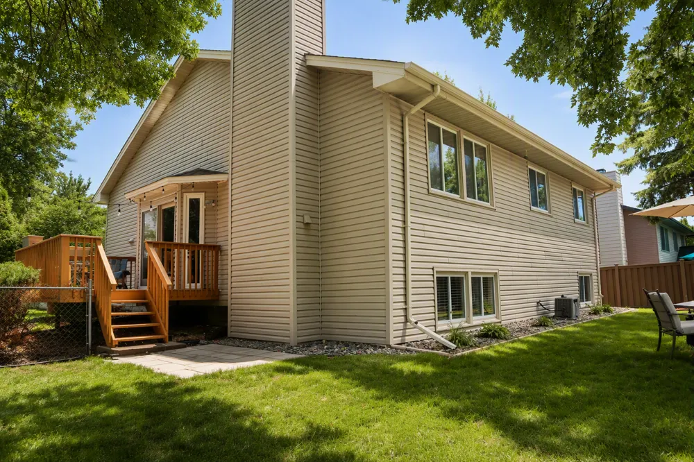 8214 109th Place Champlin, MN 55316