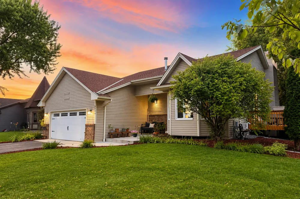 8214 109th Place Champlin, MN 55316