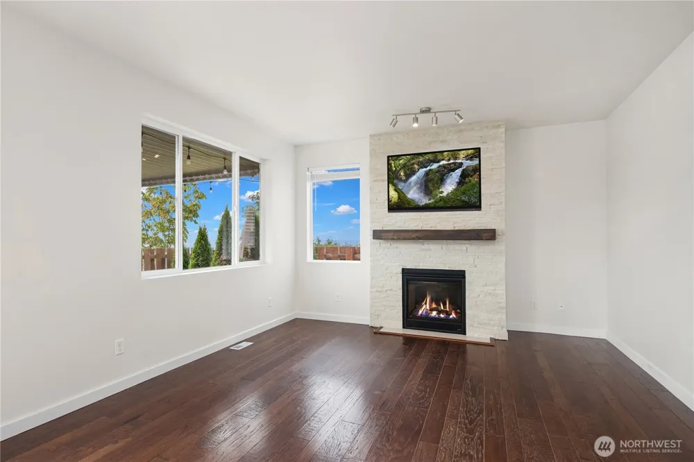 16306 24th Street E Lake Tapps, WA 98391