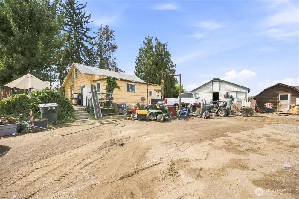 703 5th Street Grandview, WA 98930