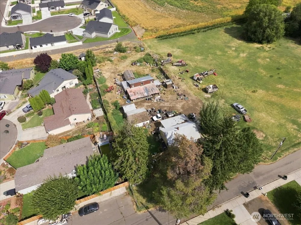 703 5th Street Grandview, WA 98930
