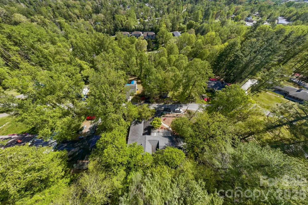 121 Wells Street Hendersonville, NC 28739