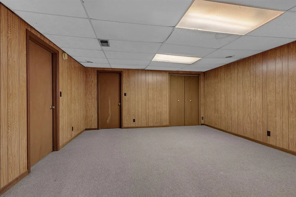 16474 Lake Avenue Paynesville, MN 56362