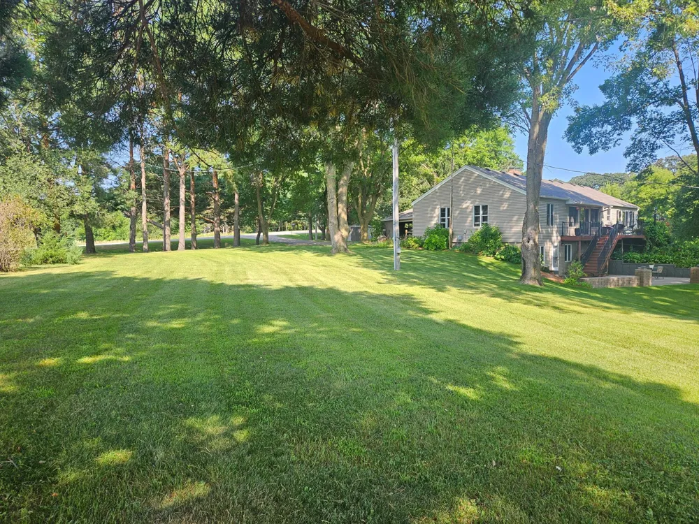 16474 Lake Avenue Paynesville, MN 56362