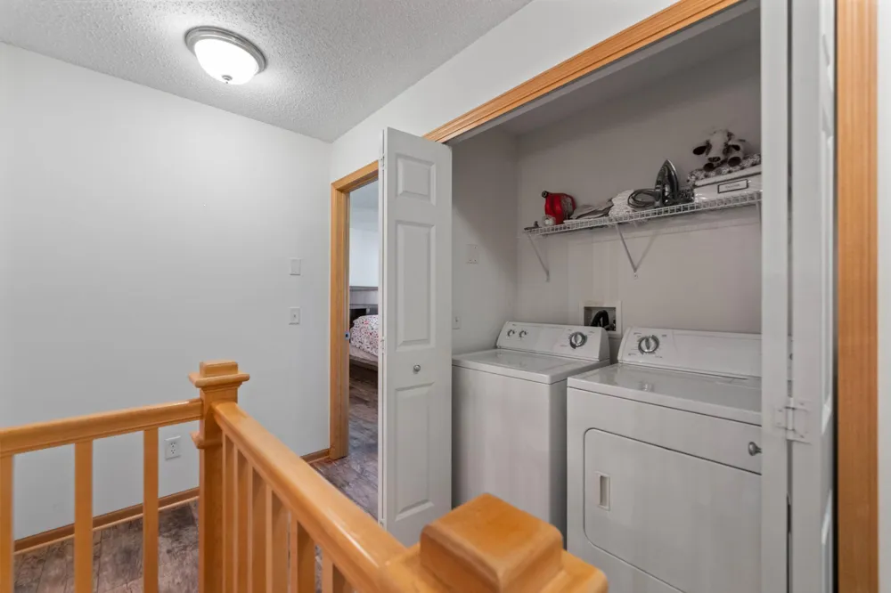 15593 Early Bird Circle #307 Apple Valley, MN 55124