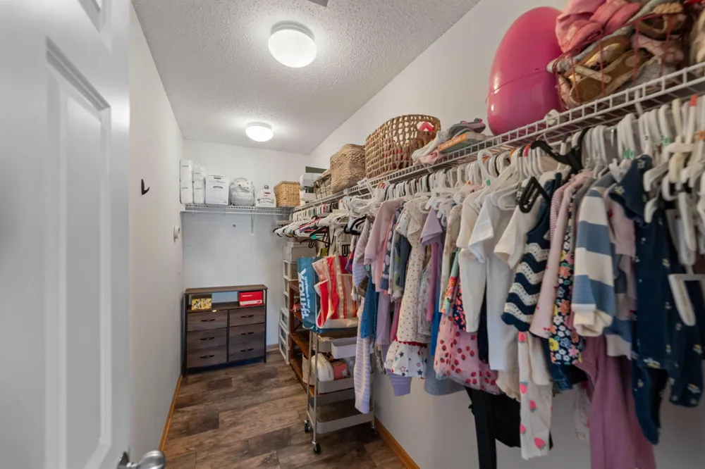 15593 Early Bird Circle #307 Apple Valley, MN 55124