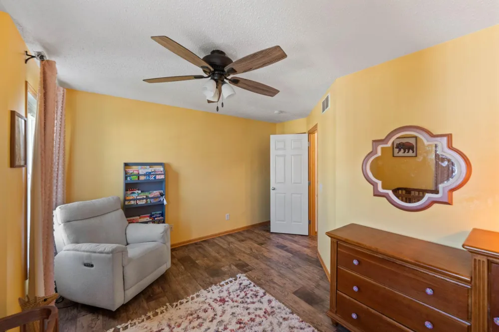 15593 Early Bird Circle #307 Apple Valley, MN 55124
