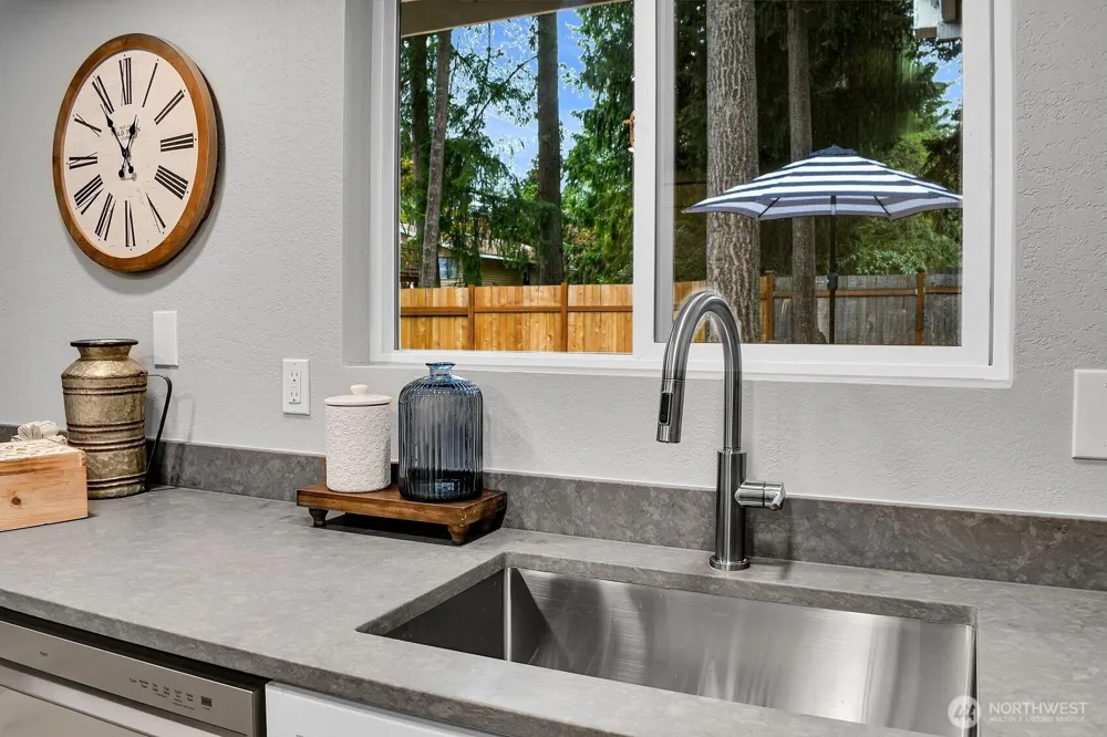 16815 25th Avenue SE Bothell, WA 98012