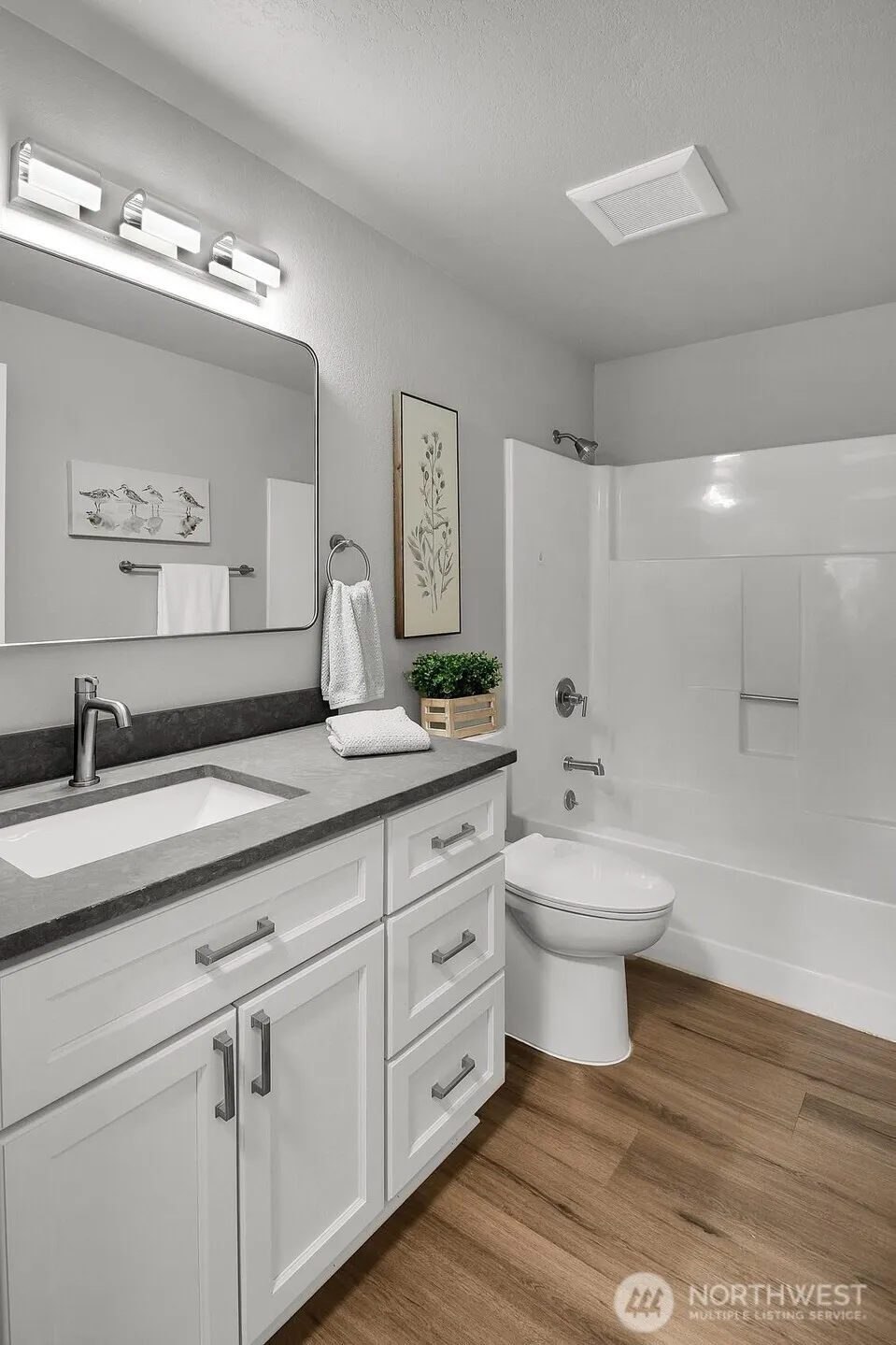 16815 25th Avenue SE Bothell, WA 98012