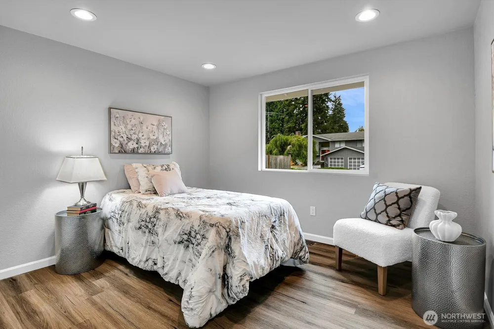16815 25th Avenue SE Bothell, WA 98012
