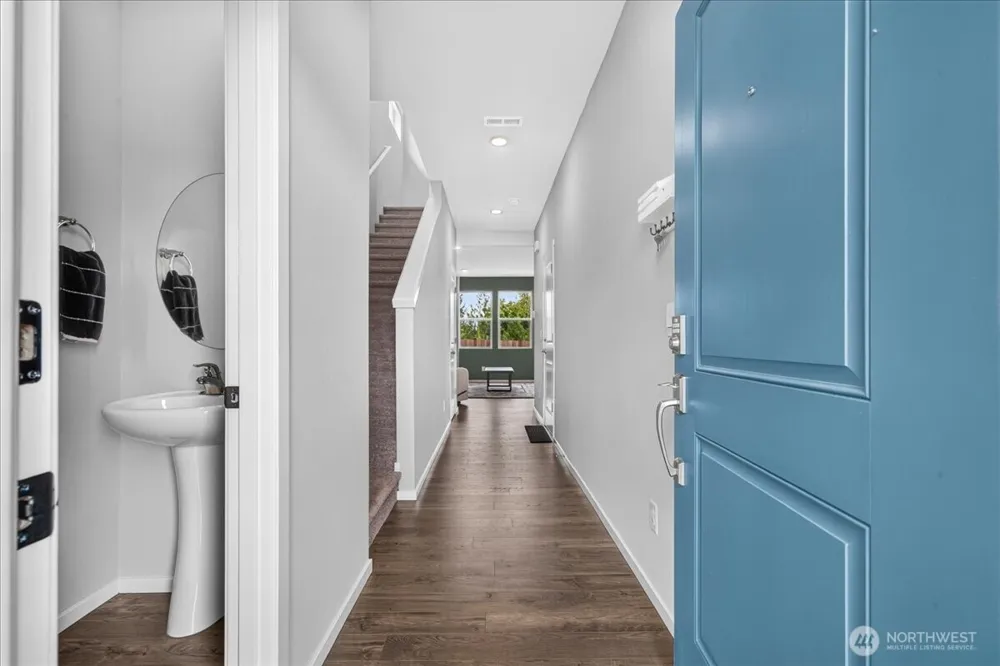 1033 SW Pendleton Way Port Orchard, WA 98367