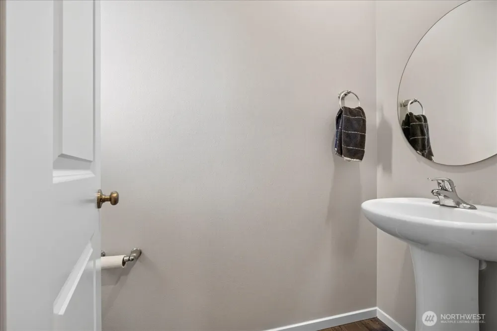 1033 SW Pendleton Way Port Orchard, WA 98367