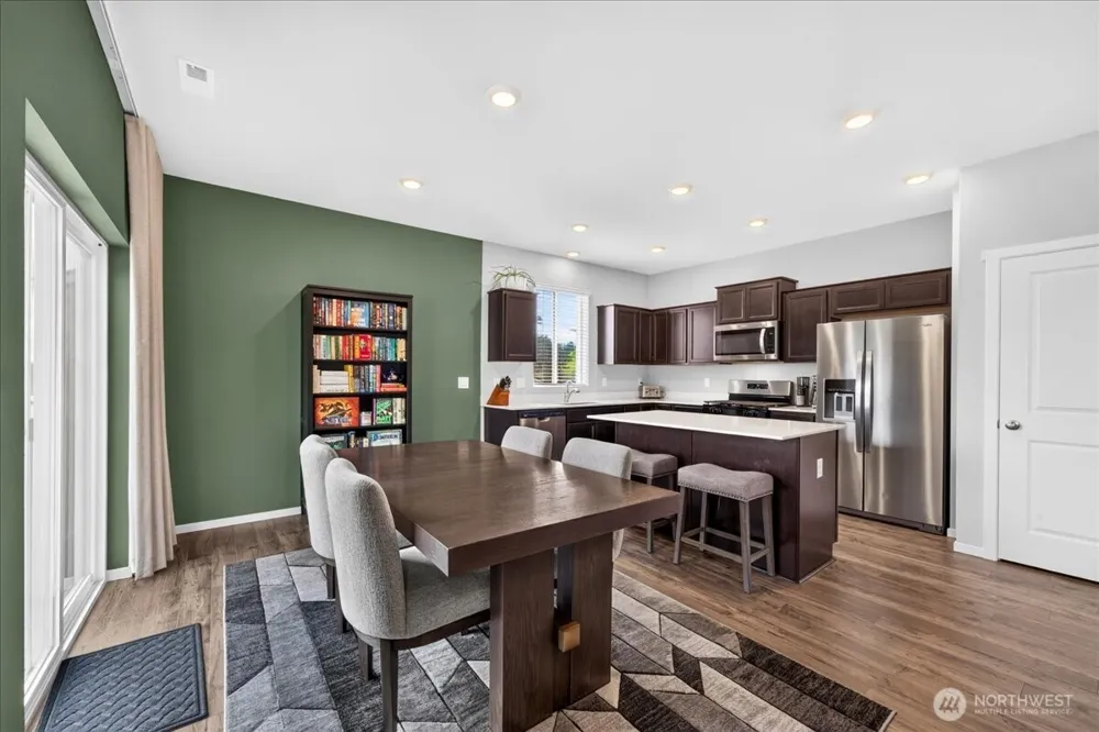 1033 SW Pendleton Way Port Orchard, WA 98367