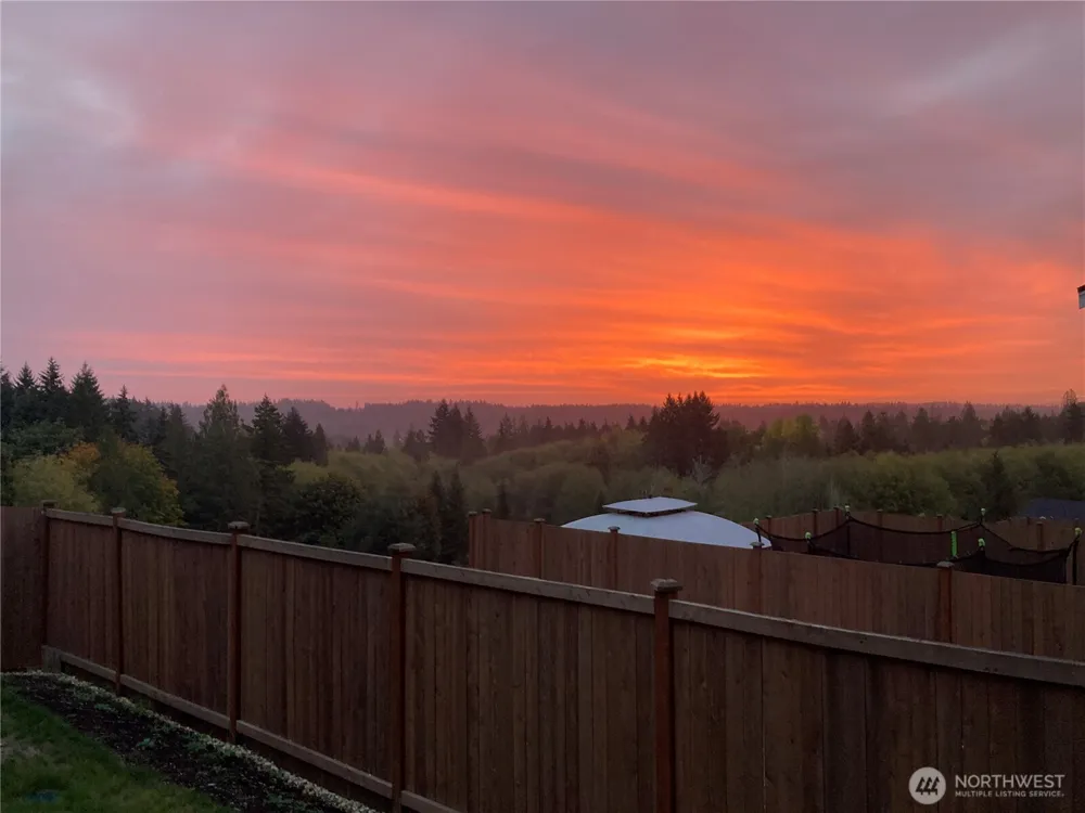 1033 SW Pendleton Way Port Orchard, WA 98367
