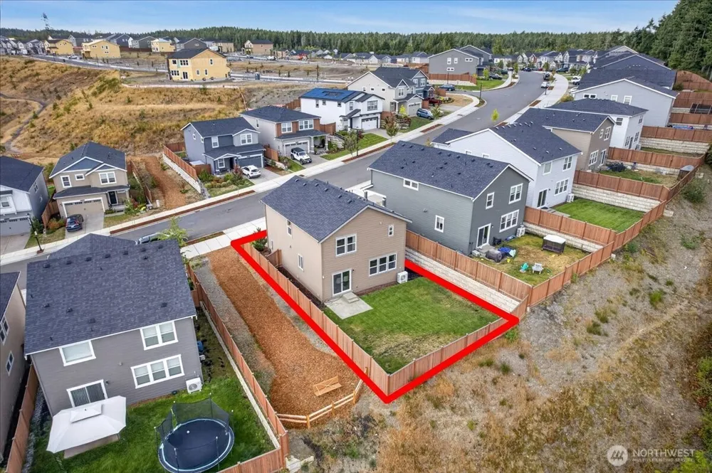 1033 SW Pendleton Way Port Orchard, WA 98367