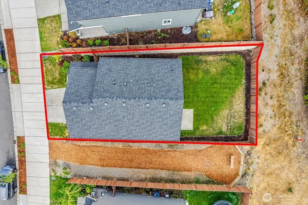 1033 SW Pendleton Way Port Orchard, WA 98367