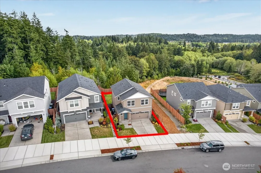 1033 SW Pendleton Way Port Orchard, WA 98367