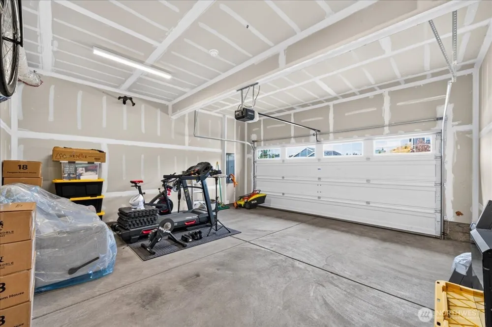 1033 SW Pendleton Way Port Orchard, WA 98367