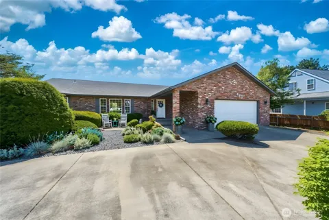 860 SE Sentry Drive