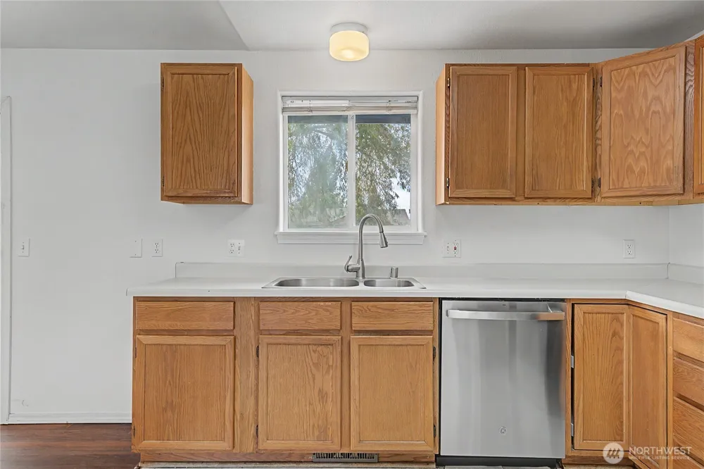 824 E Hayden Drive Moses Lake, WA 98837