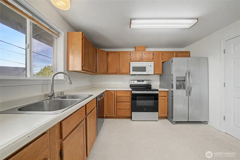 824 E Hayden Drive Moses Lake, WA 98837