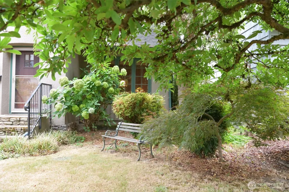 2733 Fir Street Longview, WA 98632
