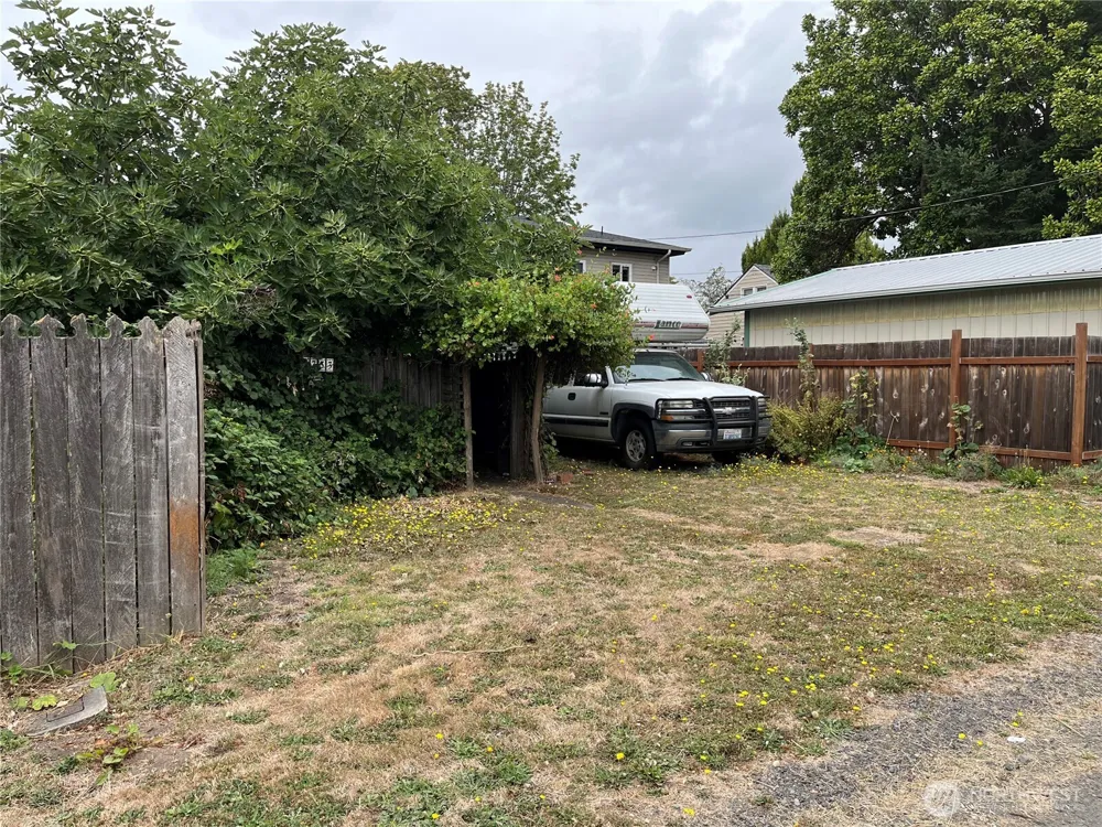 2733 Fir Street Longview, WA 98632