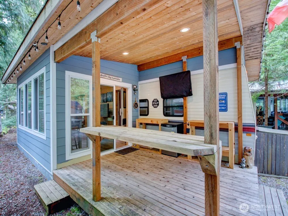 184 Fireside Lodge Circle Deming, WA 98244