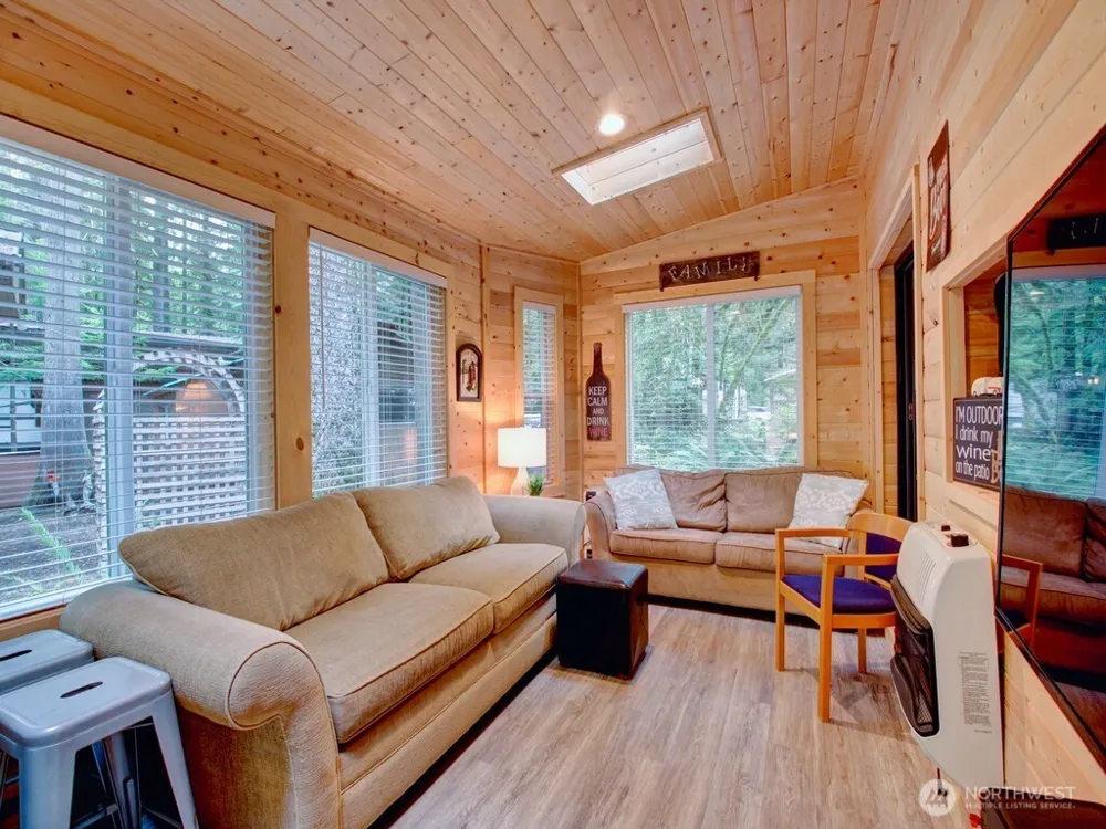 184 Fireside Lodge Circle Deming, WA 98244