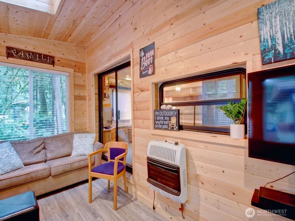 184 Fireside Lodge Circle Deming, WA 98244