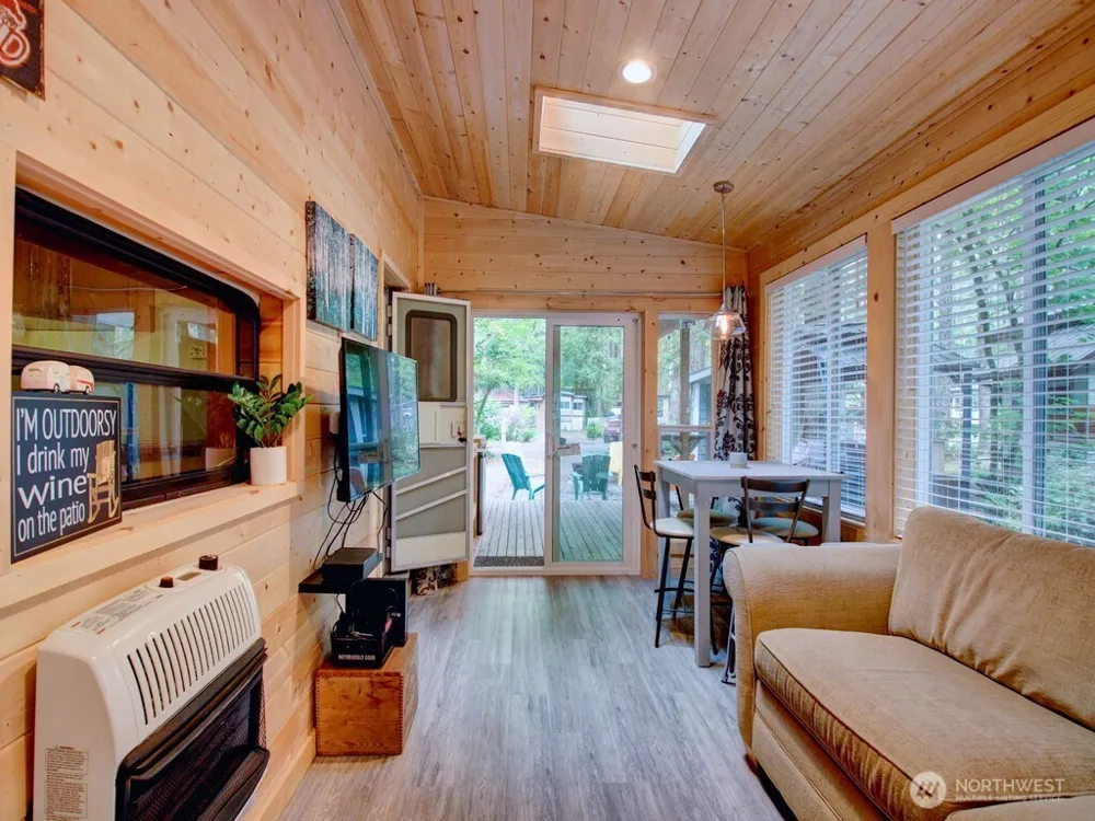 184 Fireside Lodge Circle Deming, WA 98244