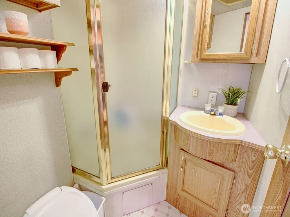 184 Fireside Lodge Circle Deming, WA 98244