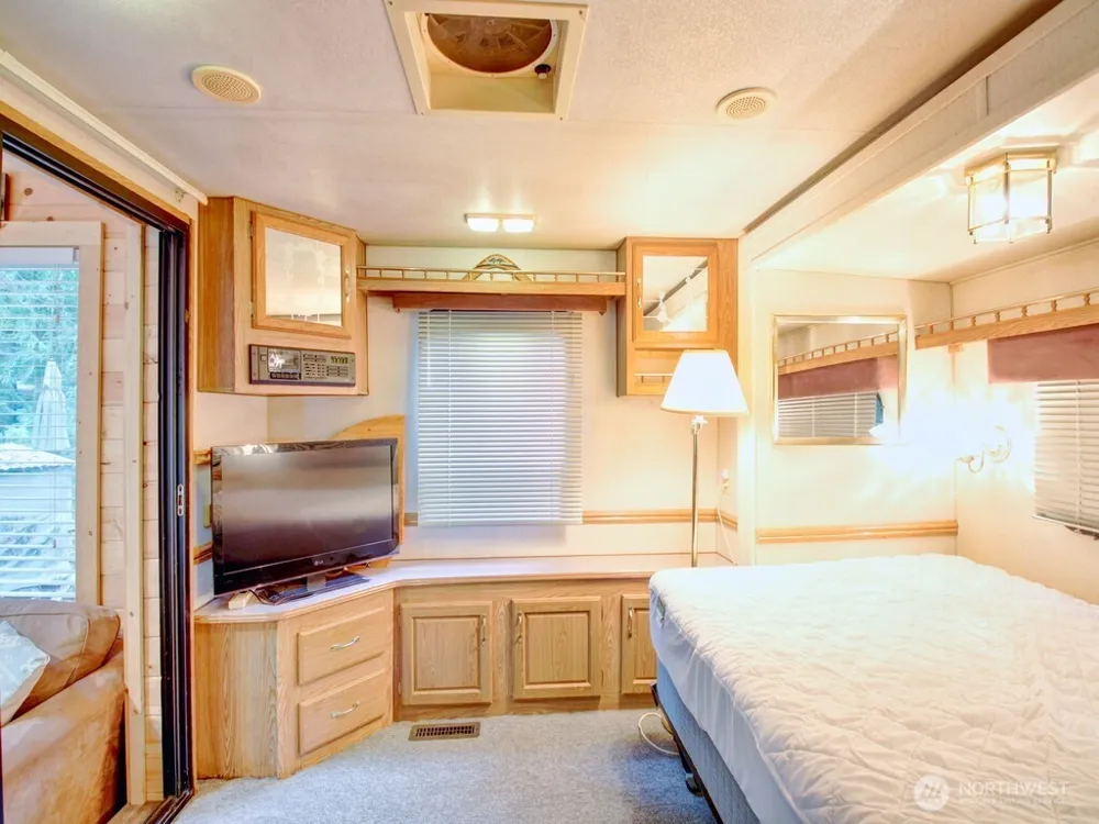 184 Fireside Lodge Circle Deming, WA 98244