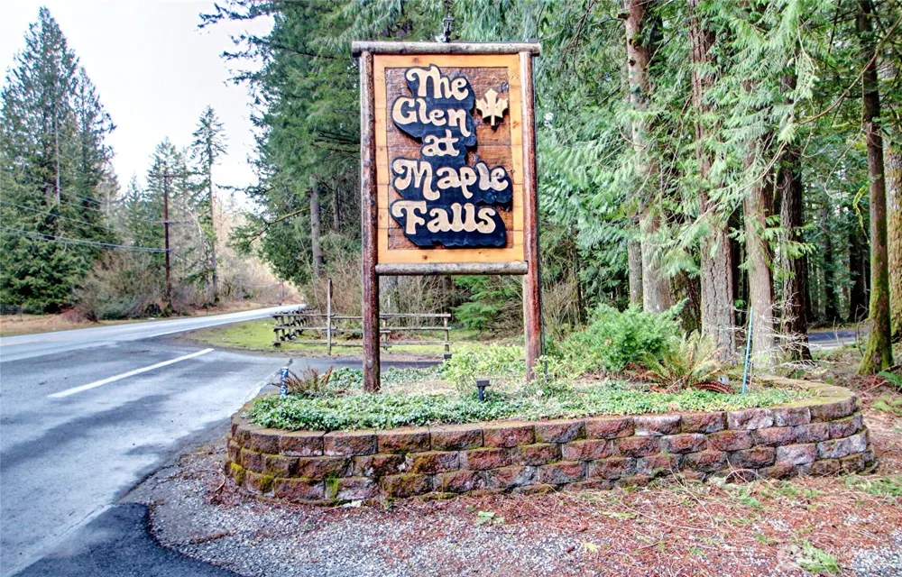 184 Fireside Lodge Circle Deming, WA 98244