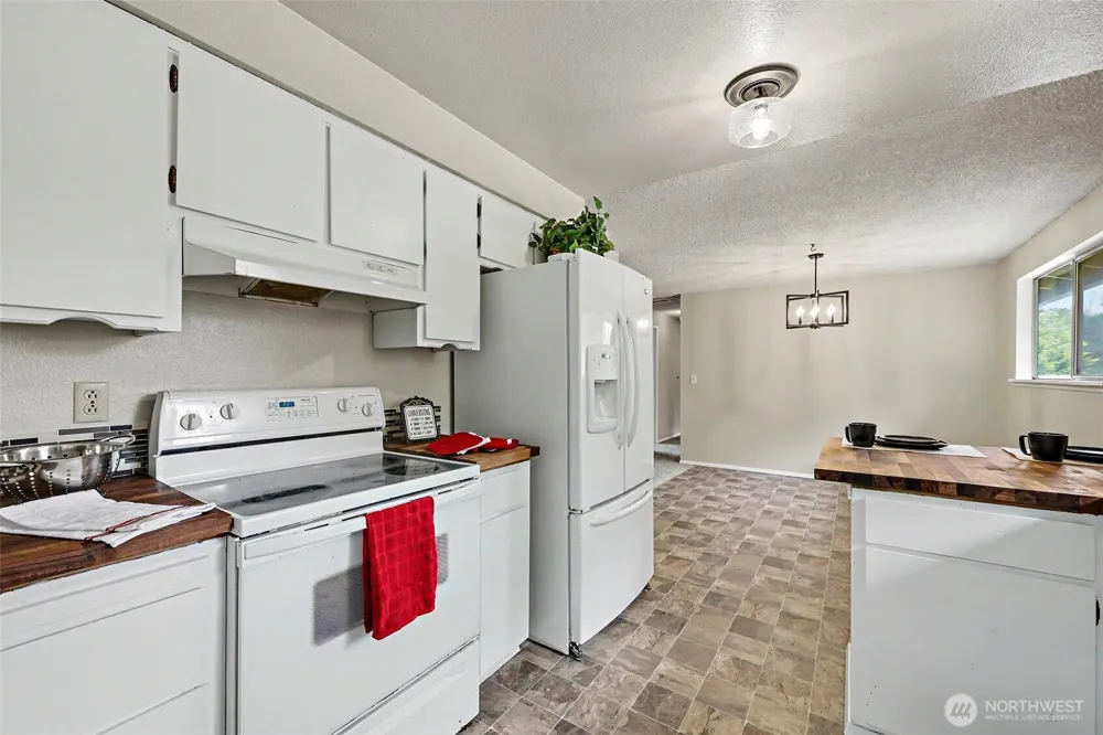 31444 51st Avenue SW Federal Way, WA 98023