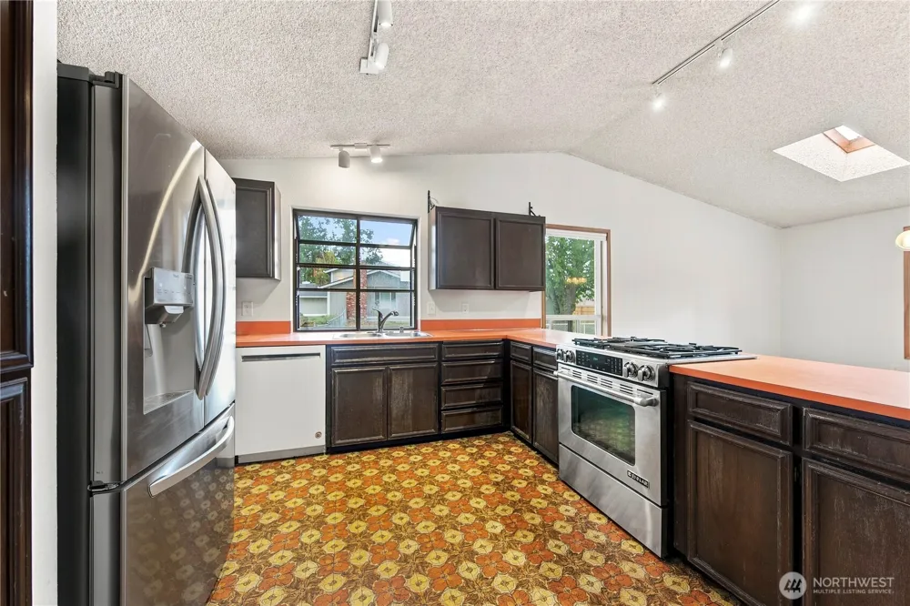 10128 100th Street Ct SW Lakewood, WA 98498