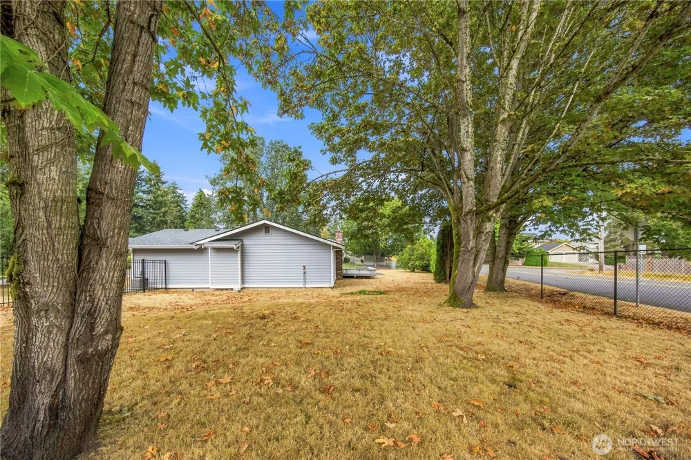 10128 100th Street Ct SW Lakewood, WA 98498