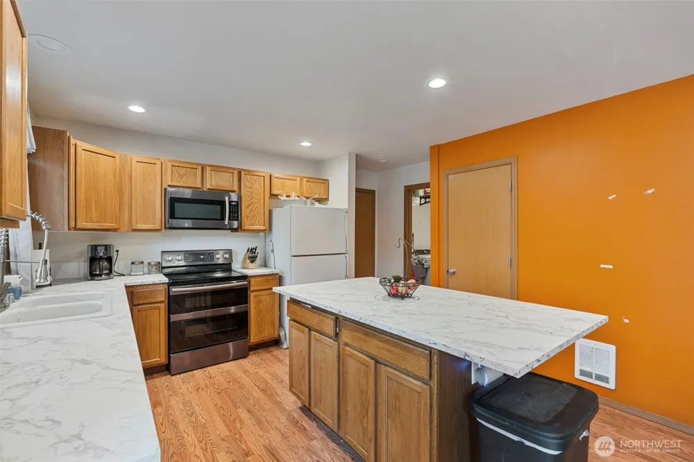17015 Arborvitae Court SE Yelm, WA 98597
