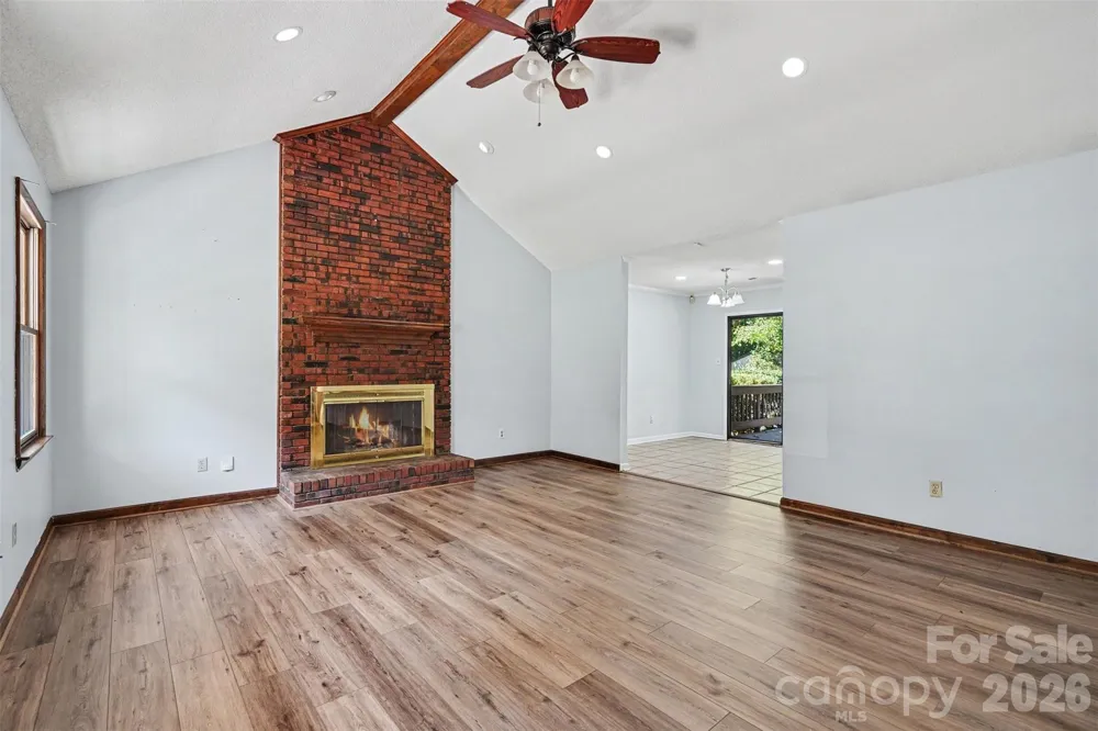 7225 Mcteal Place Charlotte, NC 28262