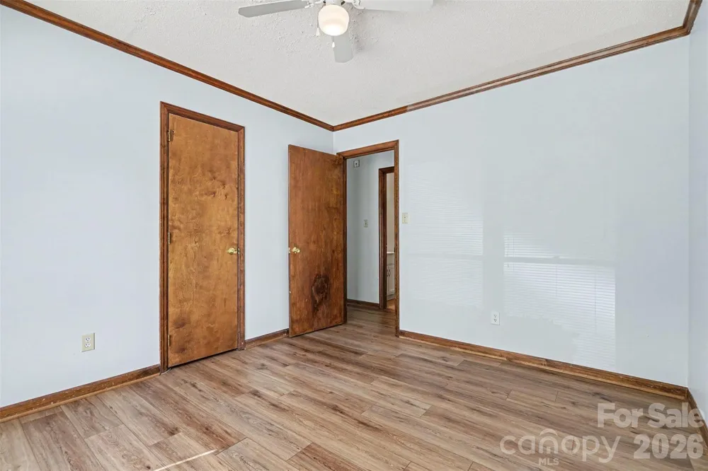 7225 Mcteal Place Charlotte, NC 28262