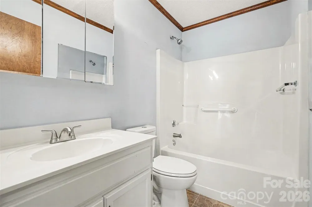 7225 Mcteal Place Charlotte, NC 28262