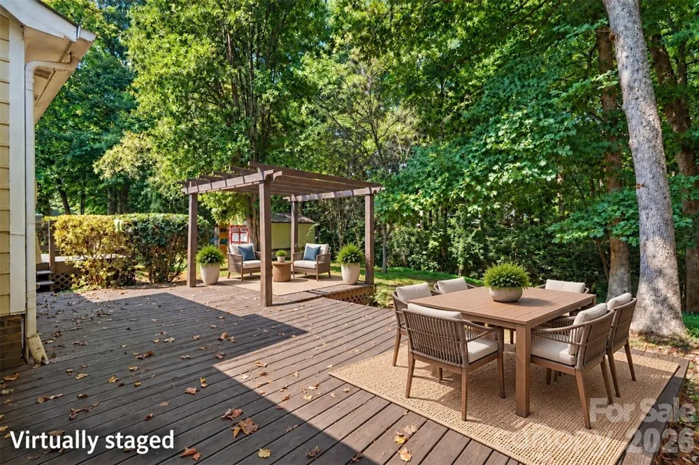 7225 Mcteal Place Charlotte, NC 28262