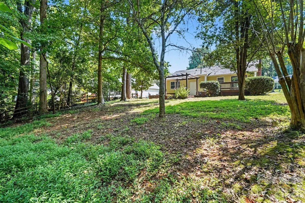 7225 Mcteal Place Charlotte, NC 28262